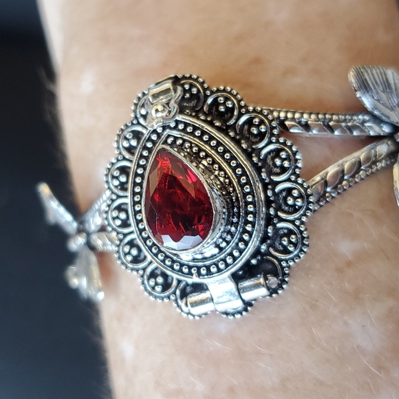 New Garnet 925 Silver Butterflies Poison Cuff Bracelet. - Picture 10 of 14